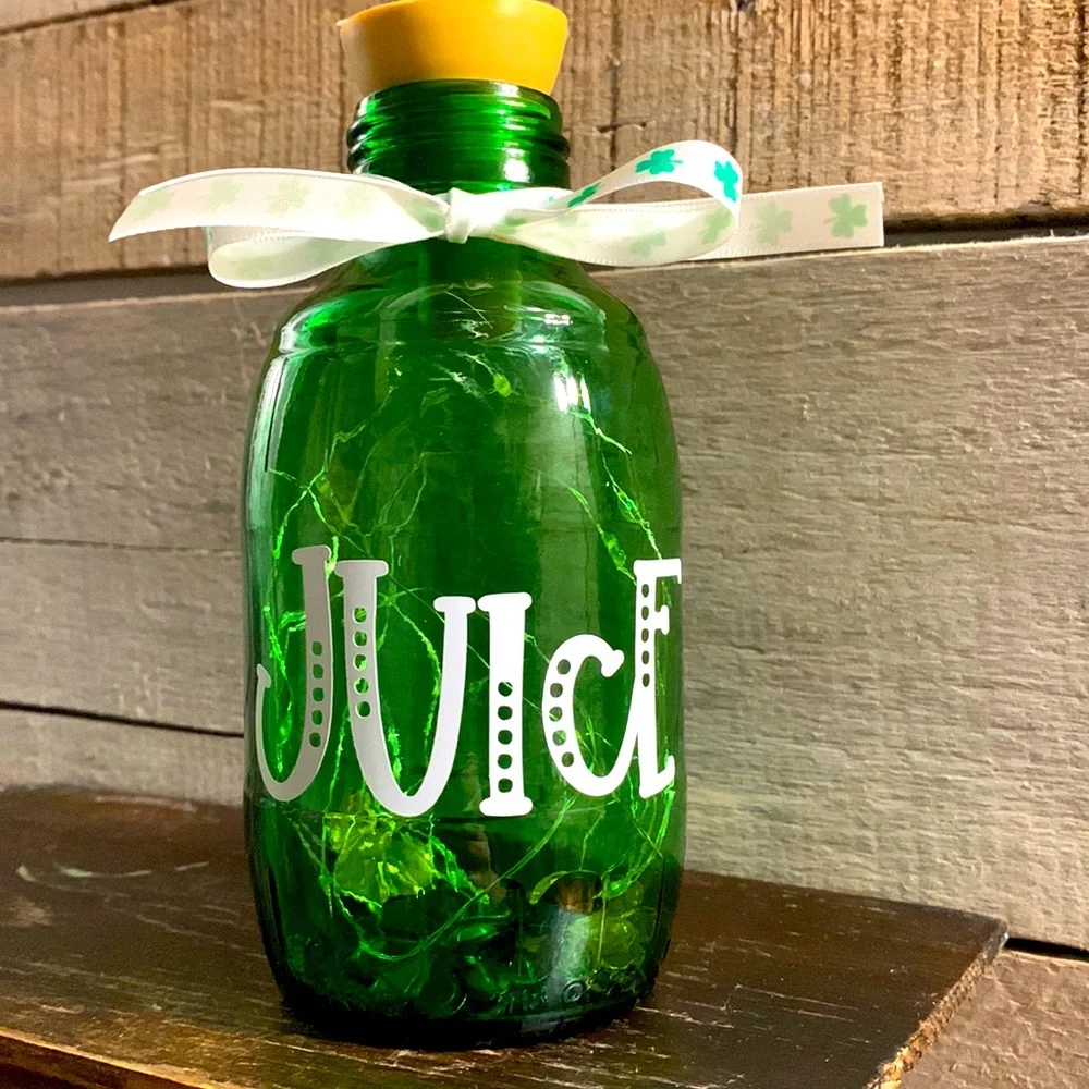 Hand Crafted- ‘Juice’ green barrel solar lantern